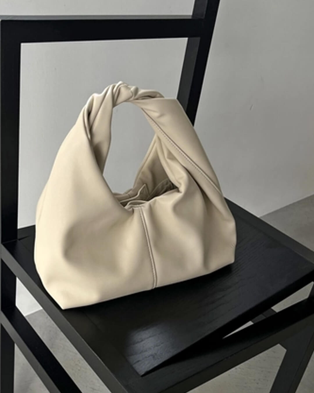 SOERA Gelyn Clutch Leather Bag - Handbags - Creme Regular