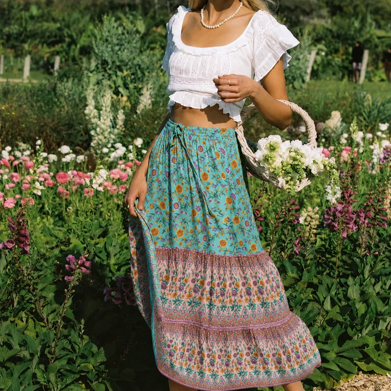 Bianca boho strandskjørt med blomsterprint